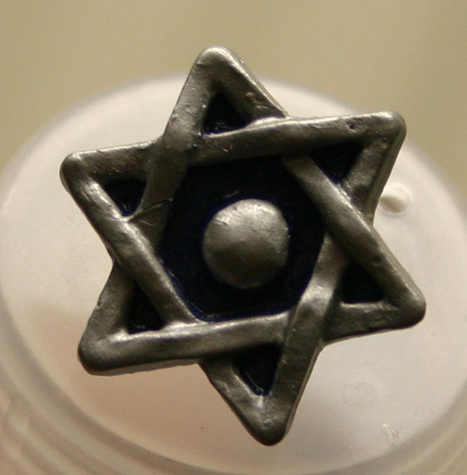 #22728 7/8 inch Novelty Button by Dill - Star of David