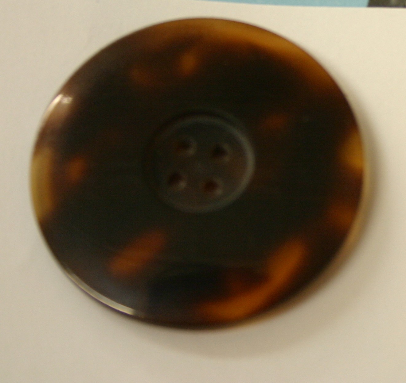 #89005260    1 1/2  inch (38 mm) Button