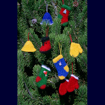 Fiber Trends Felt Christmas Ornaments Knitting Pattern 210
