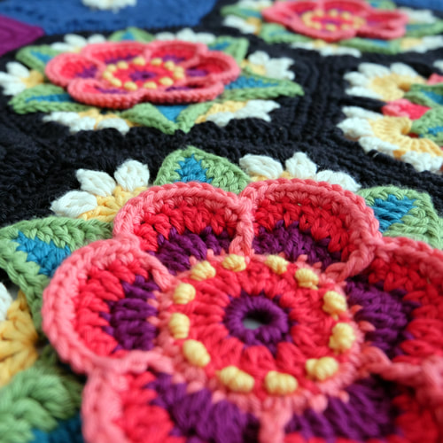 Yarn Pack - Fridas Flowers Crochet Blanket by Jane Crowfoot