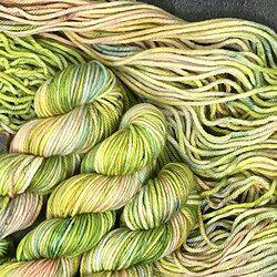 Shirsty Cat Designs BFL Sock Yarn - Flibbertigi...